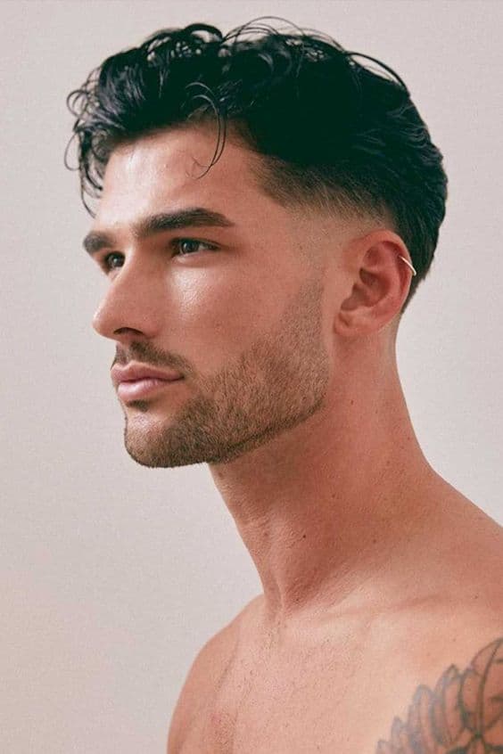 Men's Haircut Shaved Sides Photo №1
