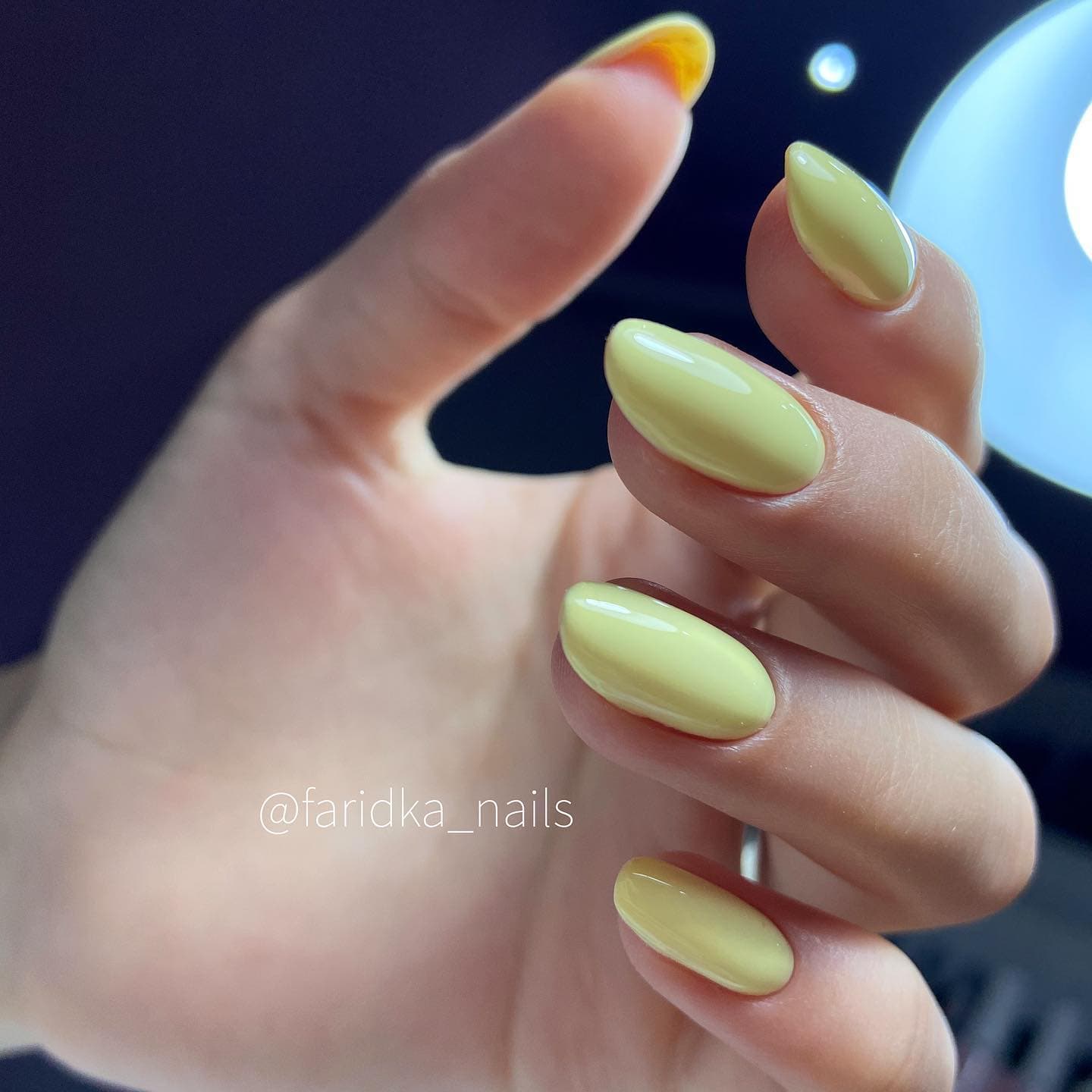 Yellow Nail Designs Photo №27