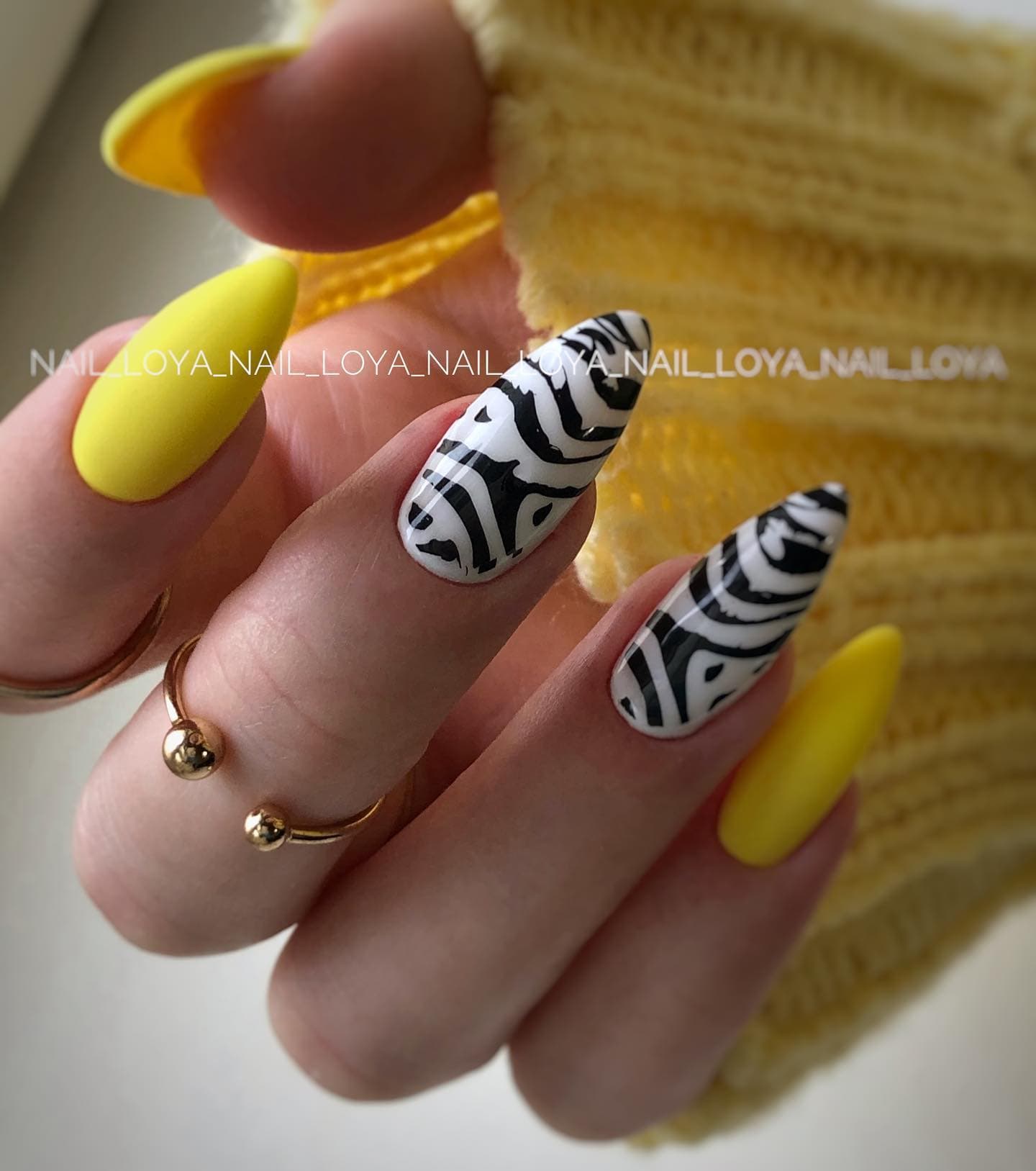 Yellow Nail Designs Photo №49
