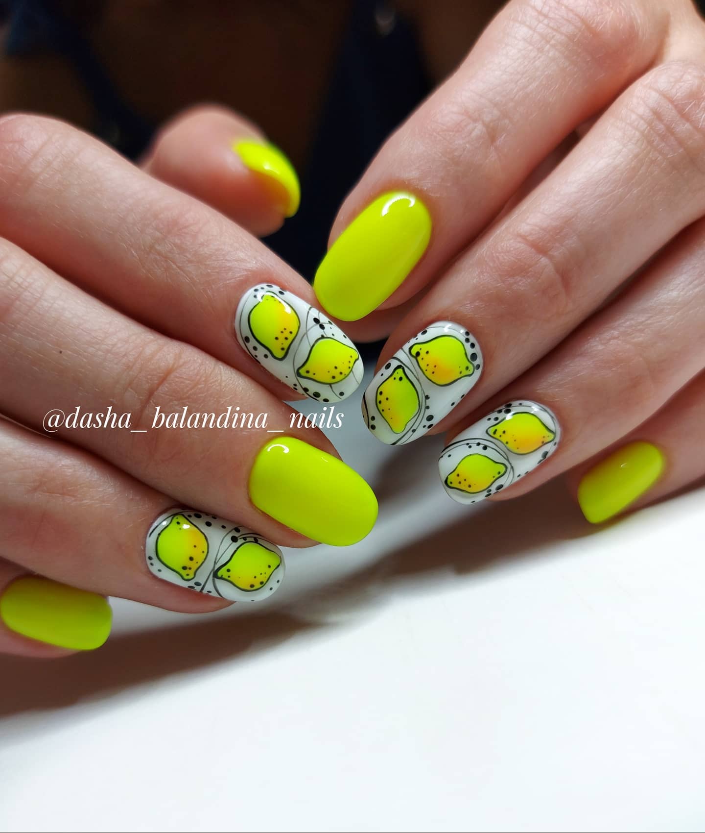 Yellow Nail Designs Photo №8